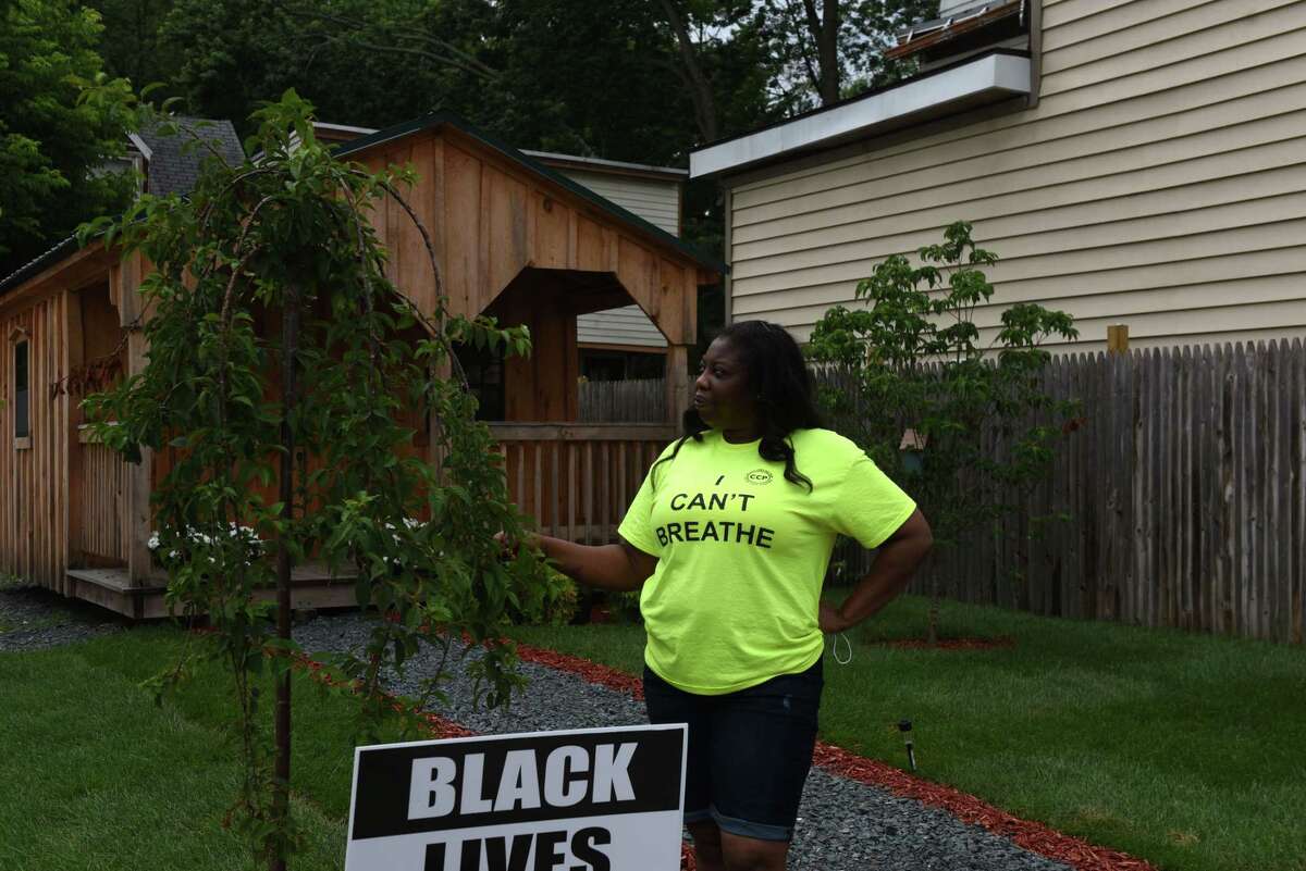 Allie B S Owner Remakes Corner Lot In Albany S West Hill As A Message Of Hope