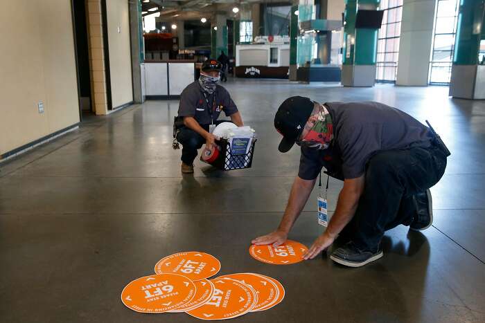 San Francisco Giants remove Willie McCovey statue 