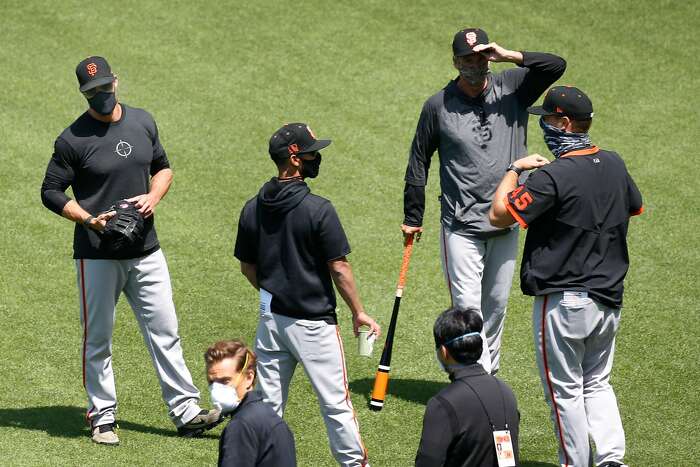 San Francisco Giants remove Willie McCovey statue 