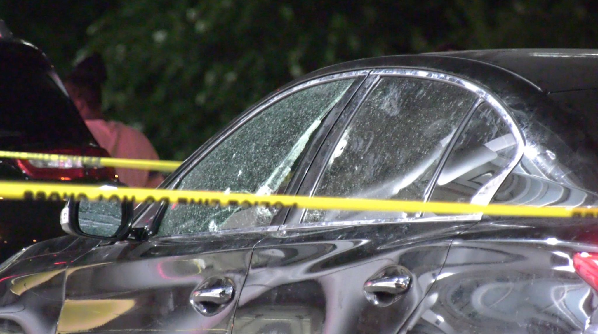 Gunman opens fire in busy south Houston intersection, striking 4