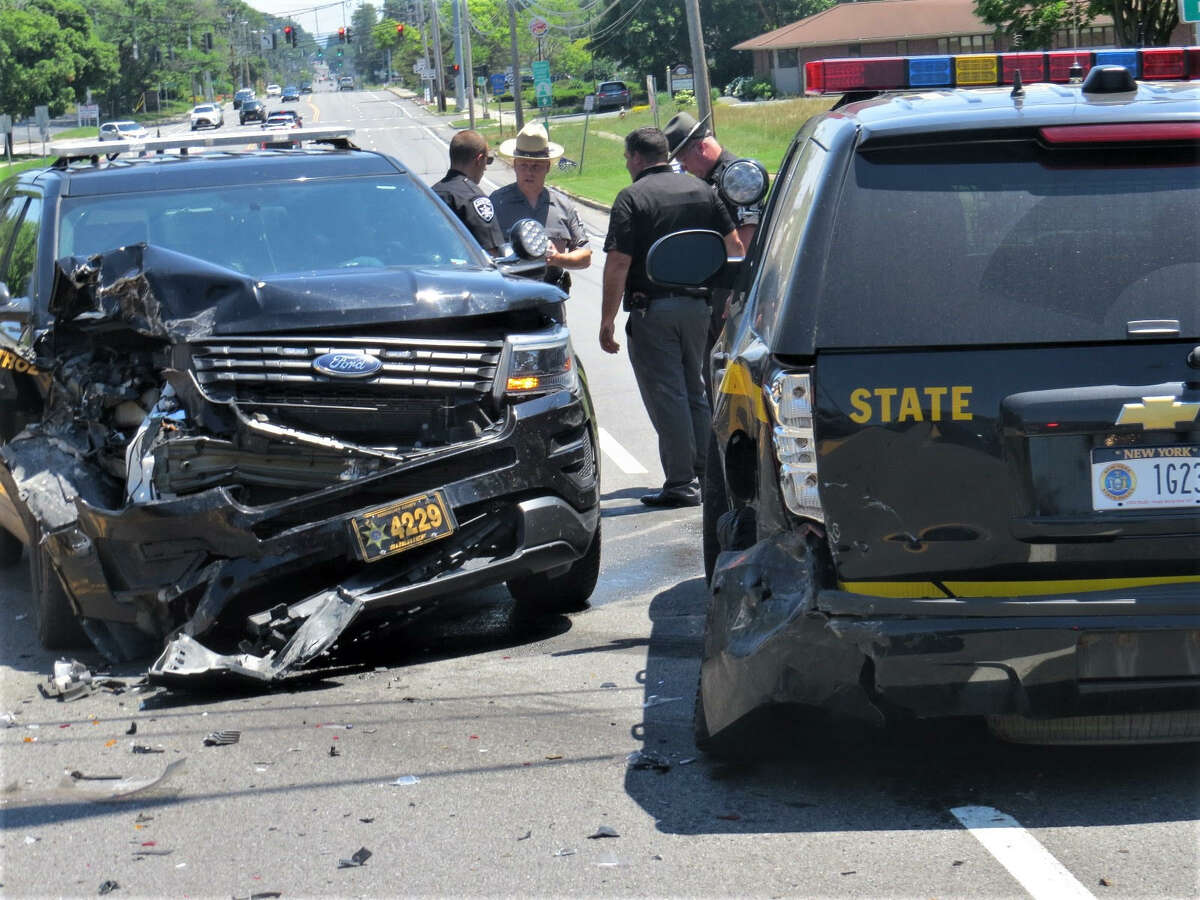 Trooper Suv Deputy S Cruiser Crash In Guilderland