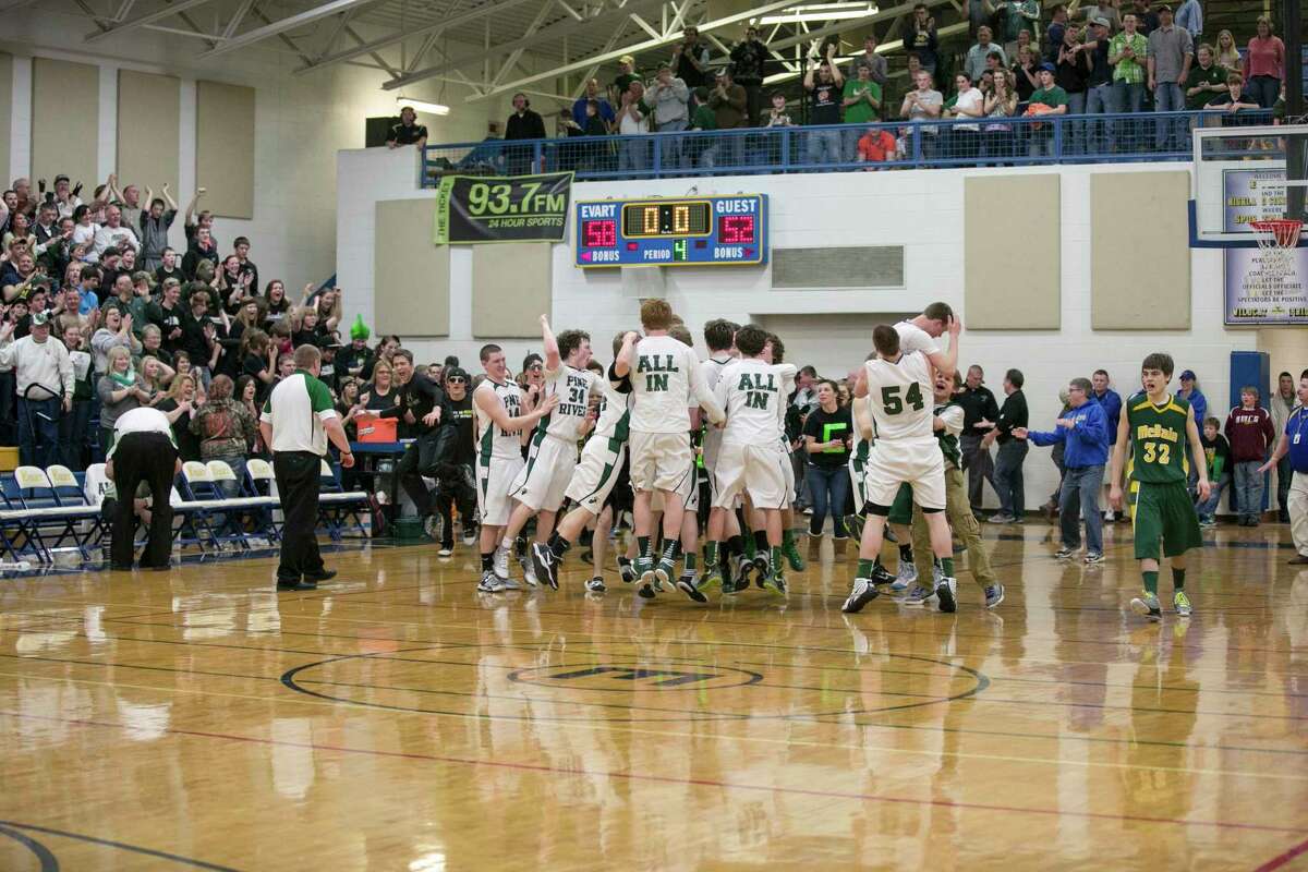 Pine River boys celebrate 2012-13 district title. (Courtesy photo)