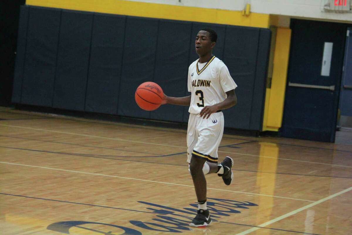 Carmelo Lindsey is a top notch basketball and football player for Baldwin. (Star file photo)