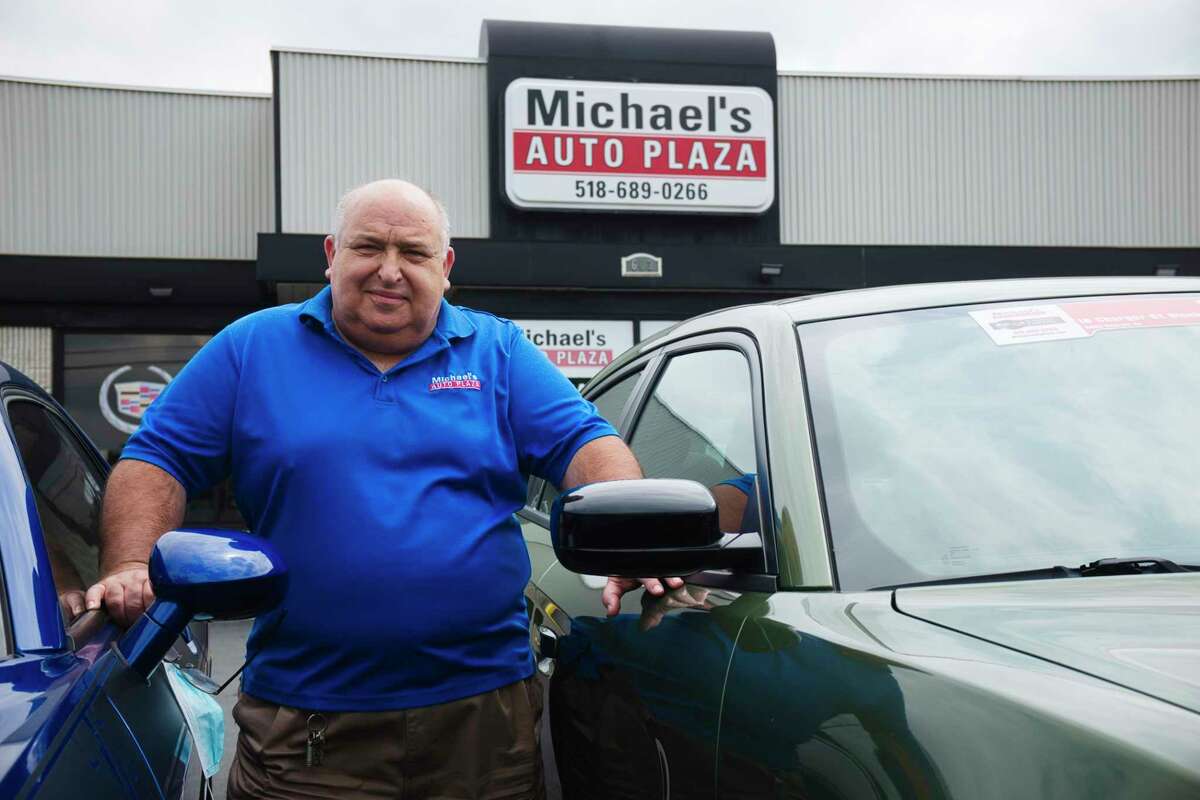 Auto dealers navigate coronavirus curves