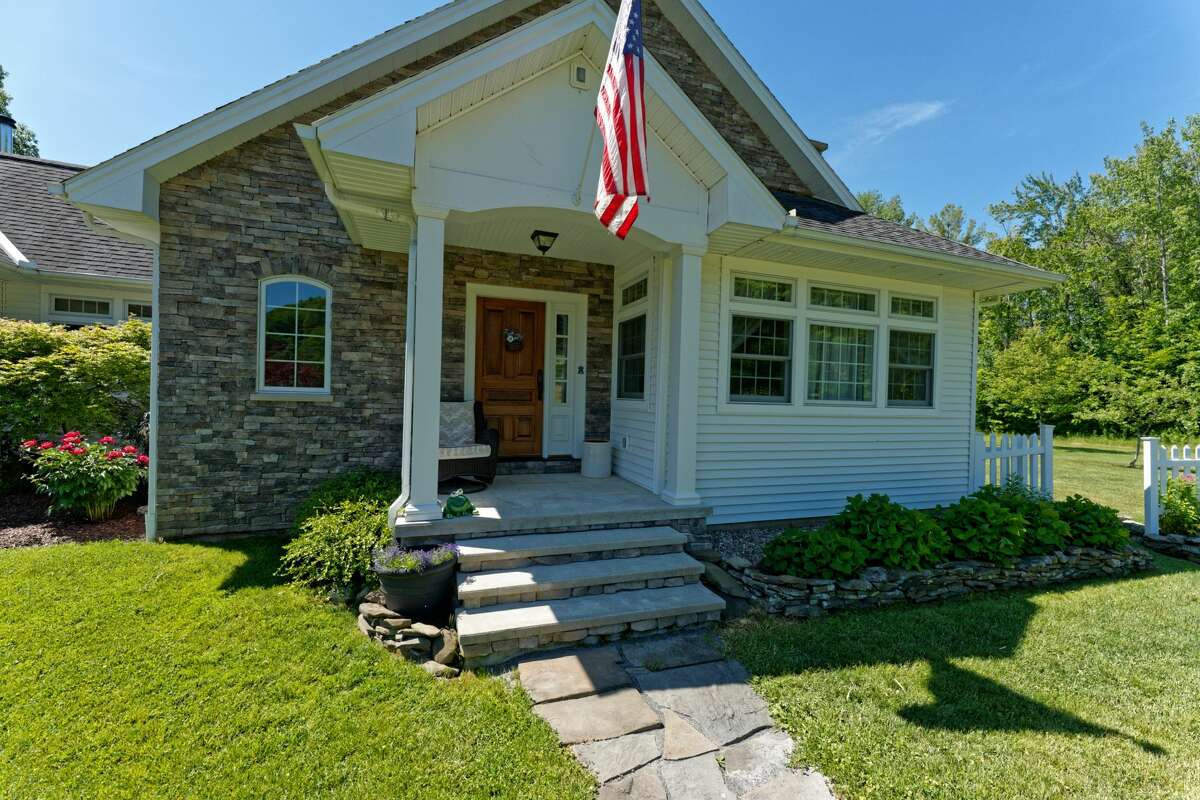House of the Week Ranch in Duanesburg