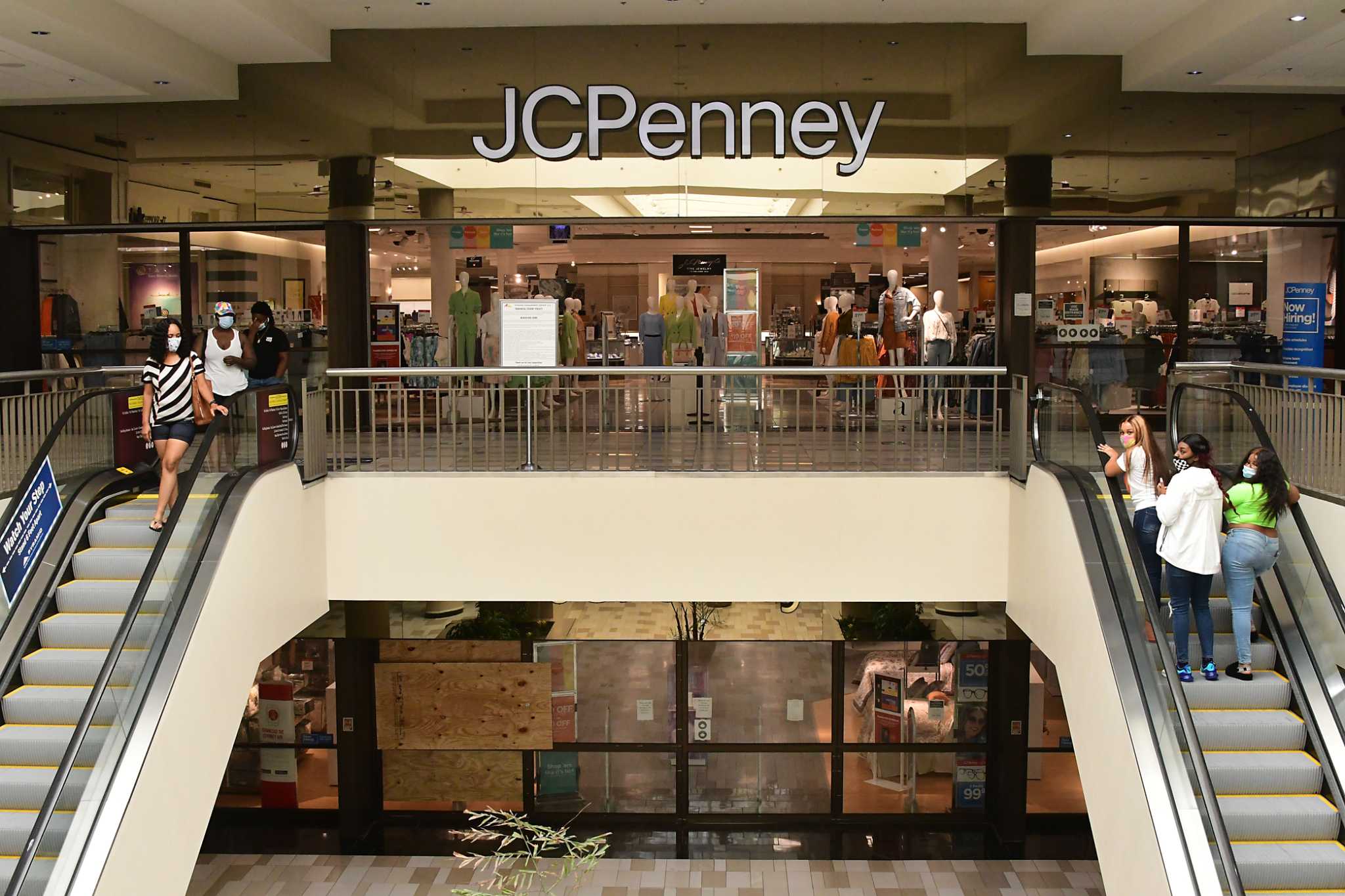 Crossgates Mall - Look out world! At the JCPenney
