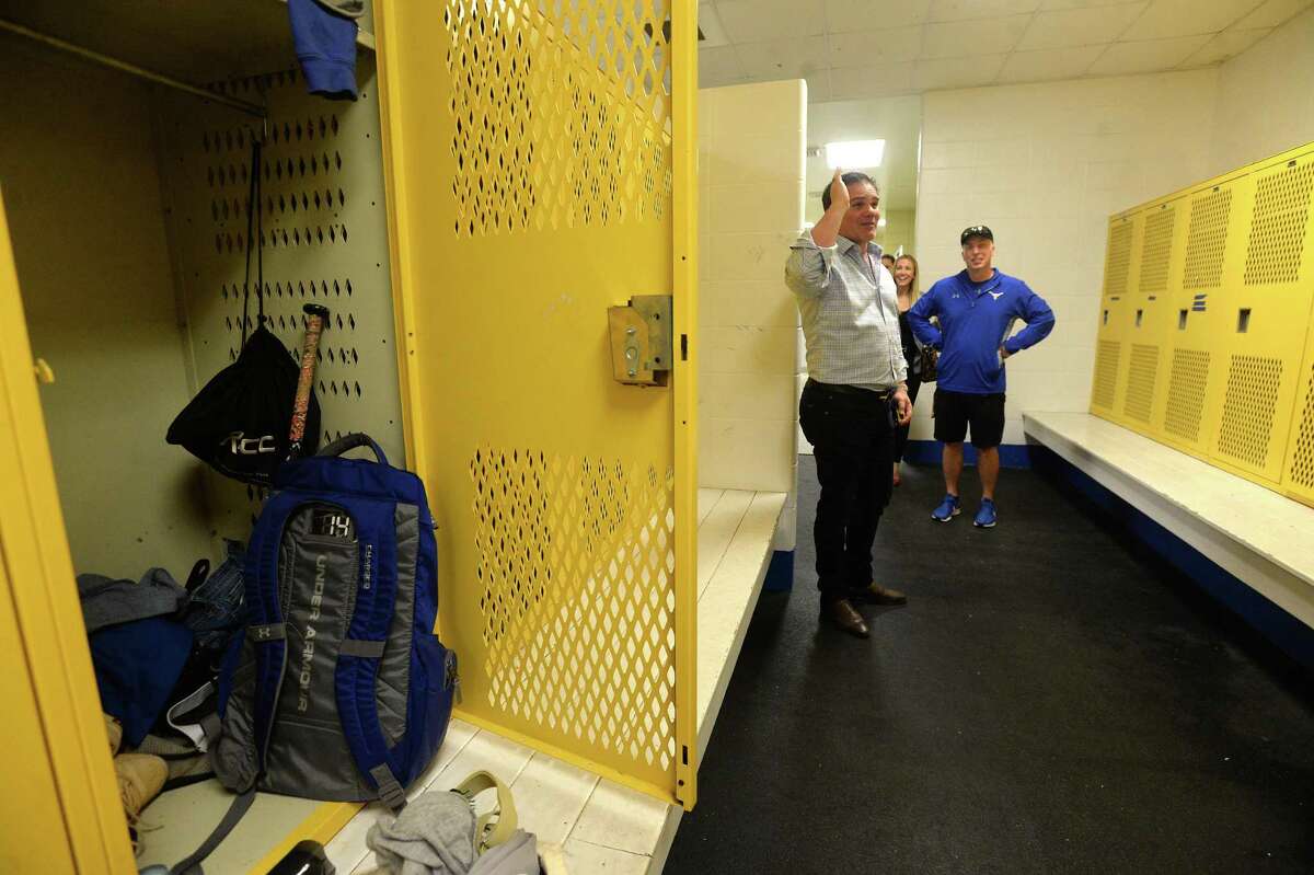 Texas Longhorns' Locker Room Is Unlike Anything You've Ever Seen