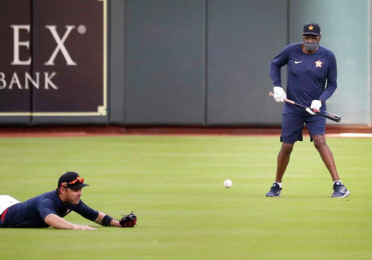 Zack Greinke's mound repair, 08/23/2020