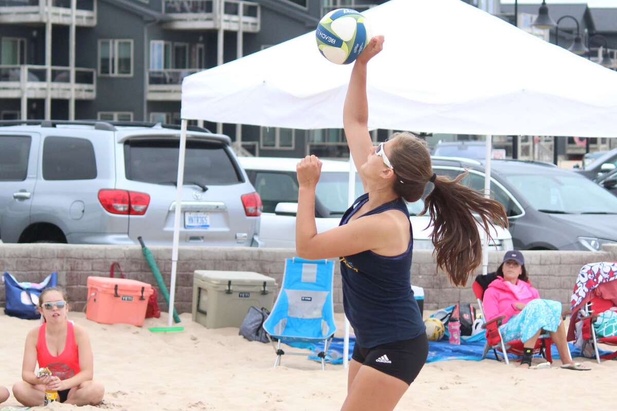 Photos Volleyballers hit the beach in Frankfort