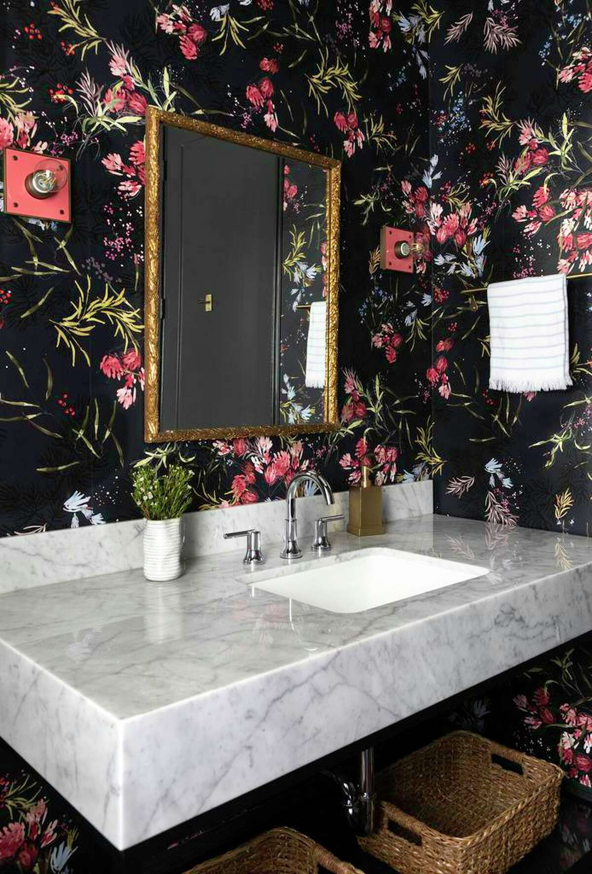 35 ideas to amp up your bathroom’s style
