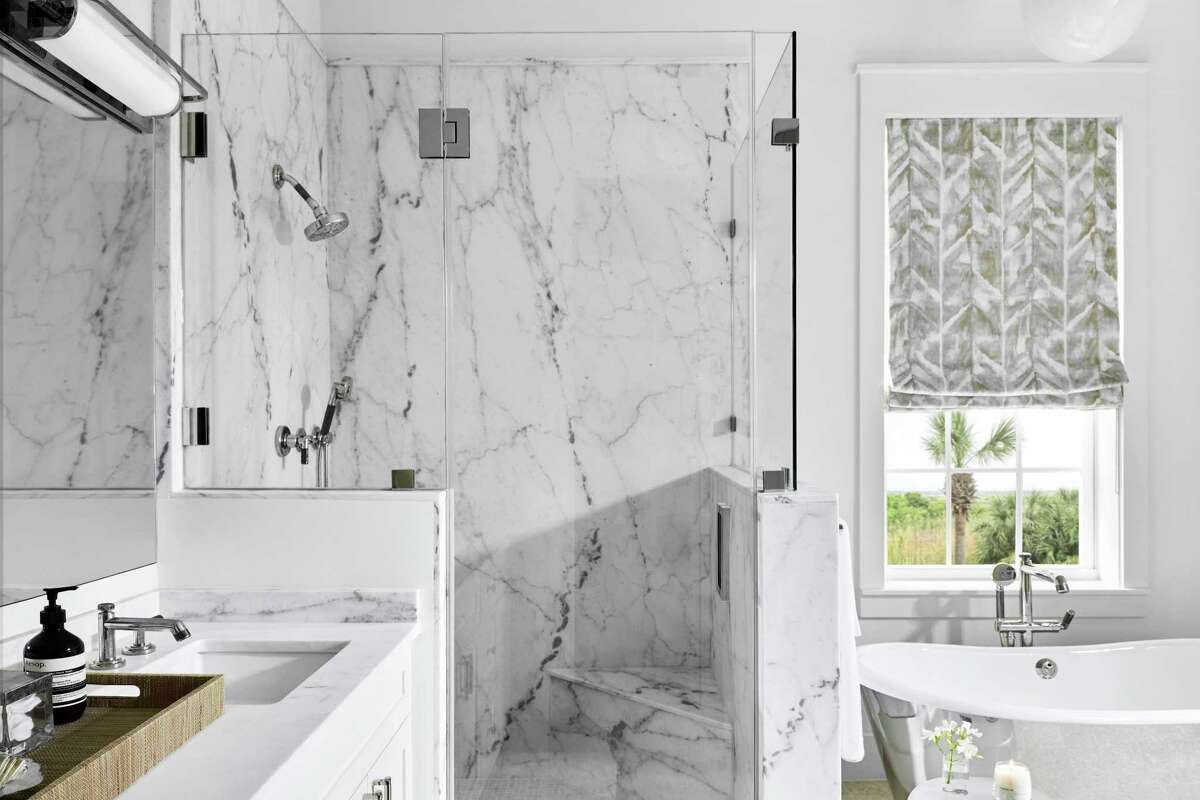 35 ideas to amp up your bathroom’s style