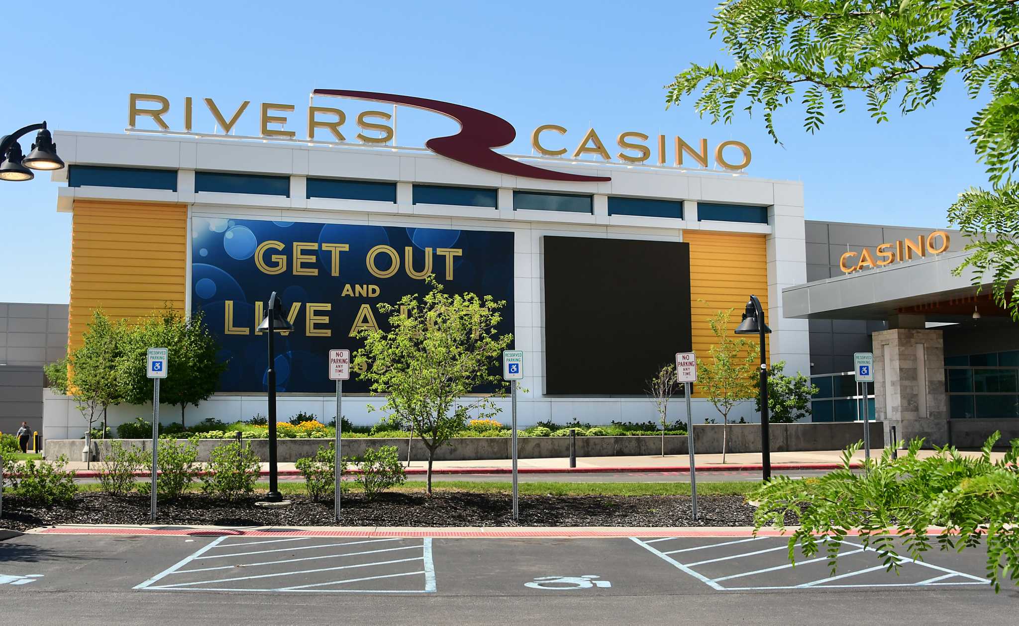 Rivers Casino restaurants extend hours