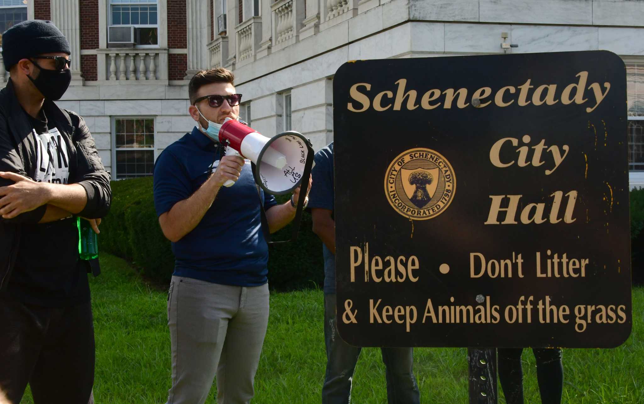 Report outlining Schenectady police reform opts for incremental changes - Vimarsana News