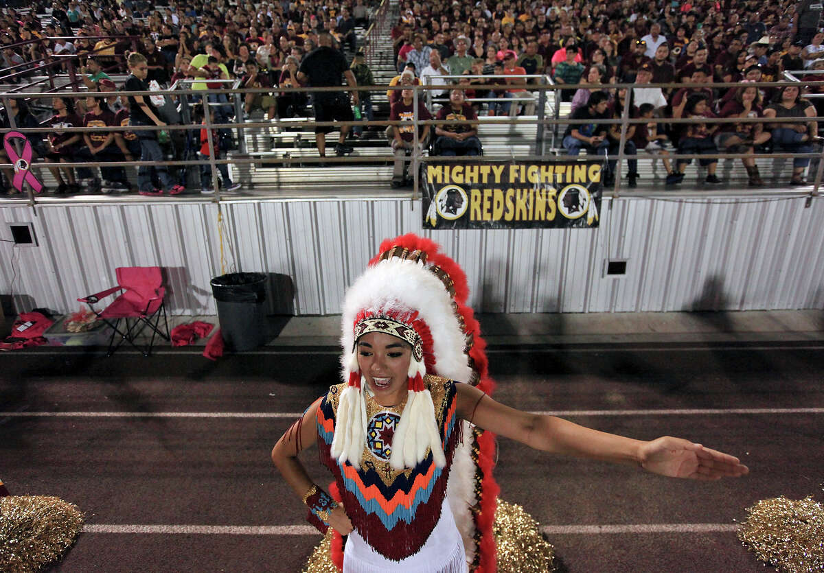 PHOTOS: Texas high schools who have changed their mascots and others being pressured to do the same A Donna High School cheerleader performs during a 2013 football game. The school, located near McAllen, insists it will not remove Redskins as the school's mascot. Browse through the photos above for a rundown of Texas high schools who already changed their mascot as well as other facing pressure to do the same ...