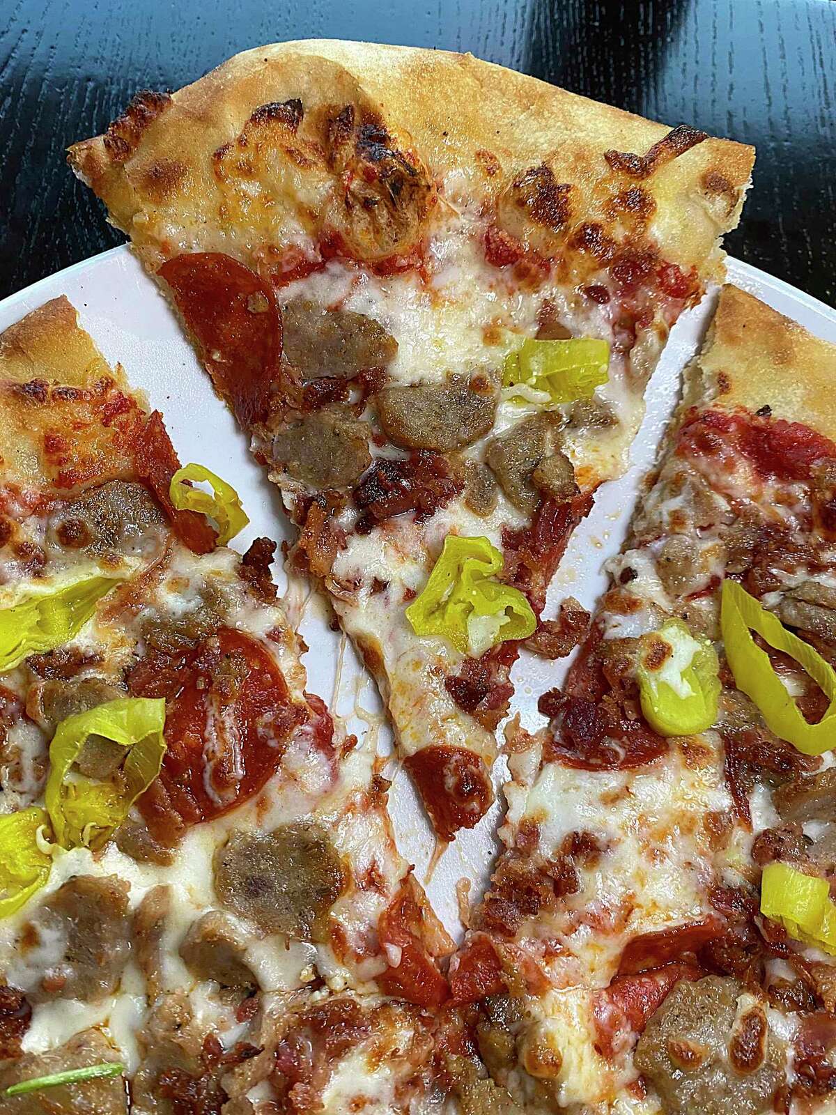 52 Weeks of Pizza The fire never lights at Embers Wood Fire Kitchen & Tap restaurant in San