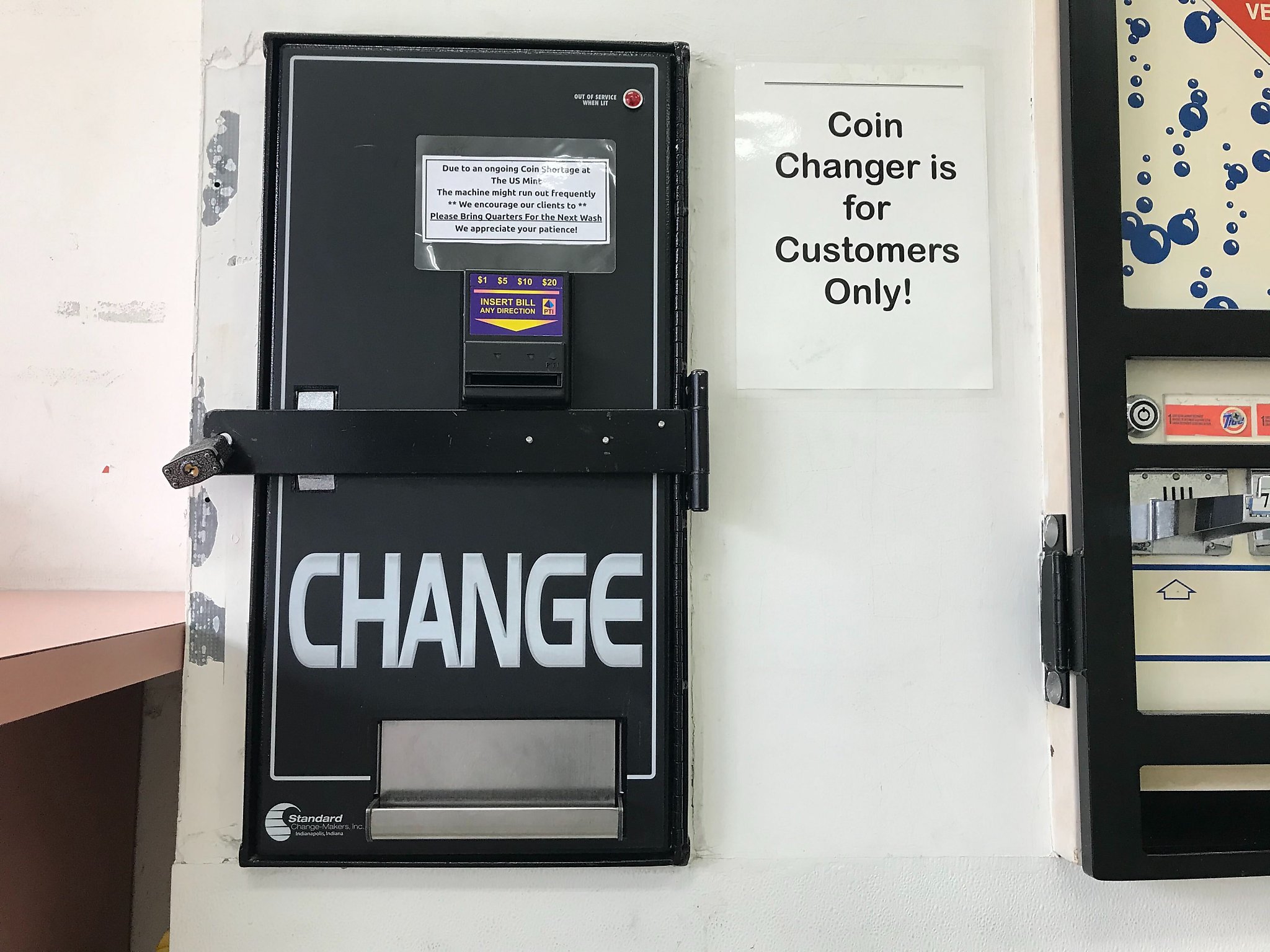 Coin shortage leads to laundry inconveniences for certain students