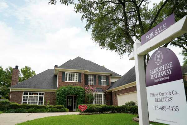 can i buy a house while on unemployment