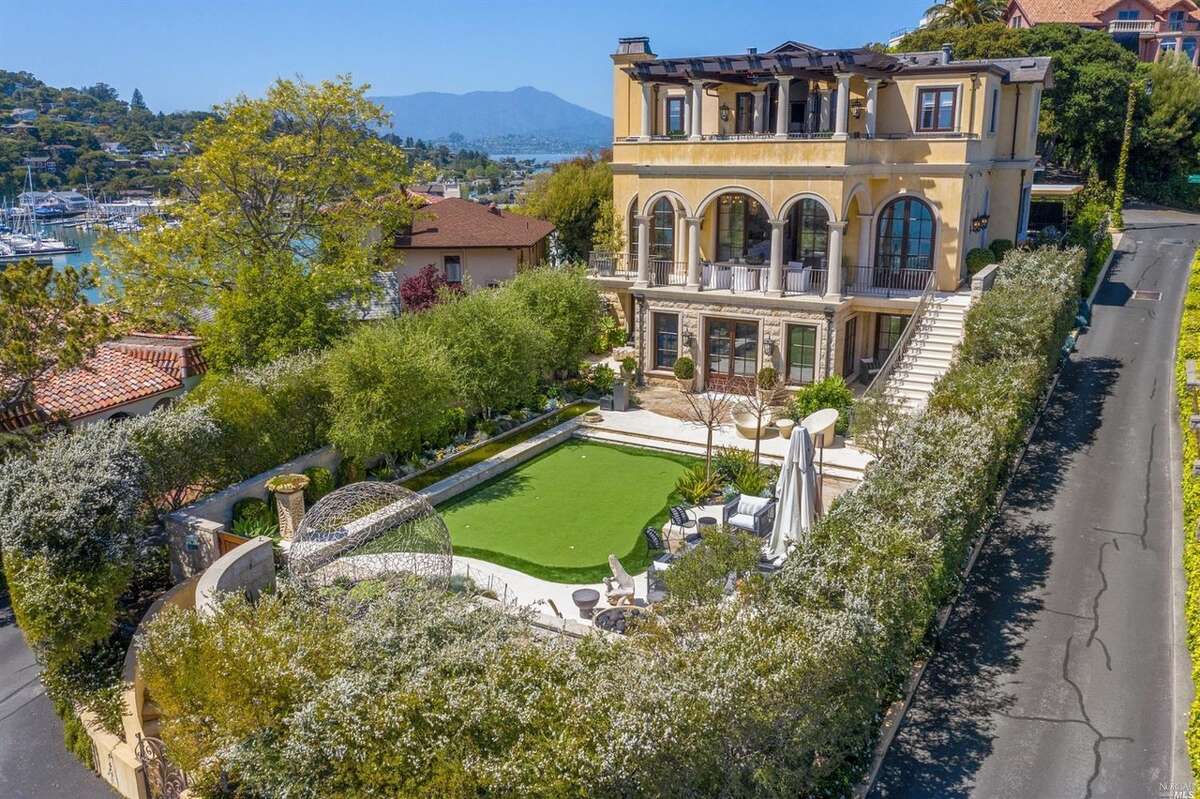 Take a sneak peek inside this $11.5 million Tiburon mansion at 233