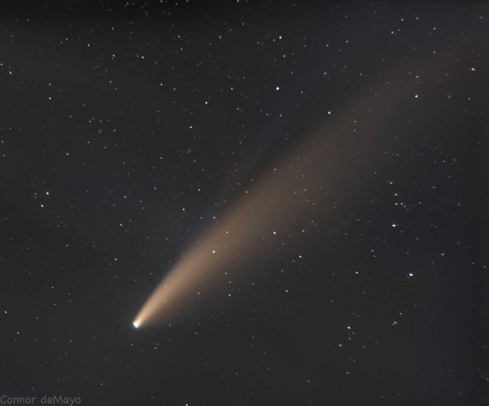 New Canaan park lights dimmed for Comet Neowise sighting