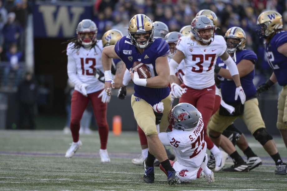 After initially canceling the sports calendar for the remainder of 2020 in August due to the novel coronavirus pandemic, the Pac-12 announced Thursday the resumption of its football, basketball and winter sports seasons after taking into account “material changes to testing capabilities, the prevalence of COVID-19 and cardiac issues, along with updated state and local health official guidance,” according to a press release. Photo: Icon Sportswire/Icon Sportswire Via Getty Images / ©Icon Sportswire (A Division of XML Team Solutions) All Rights Reserved