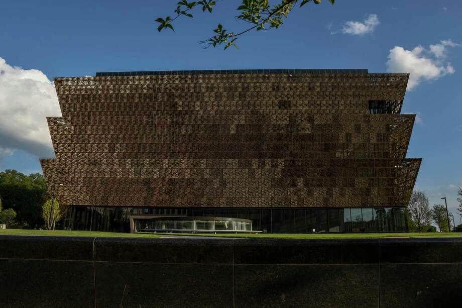The Smithsonian's National Museum of History and Culture has been closed for months due to the pandemic. Photo: Washington Post Photo By Jahi Chikwendiu / The Washington Post