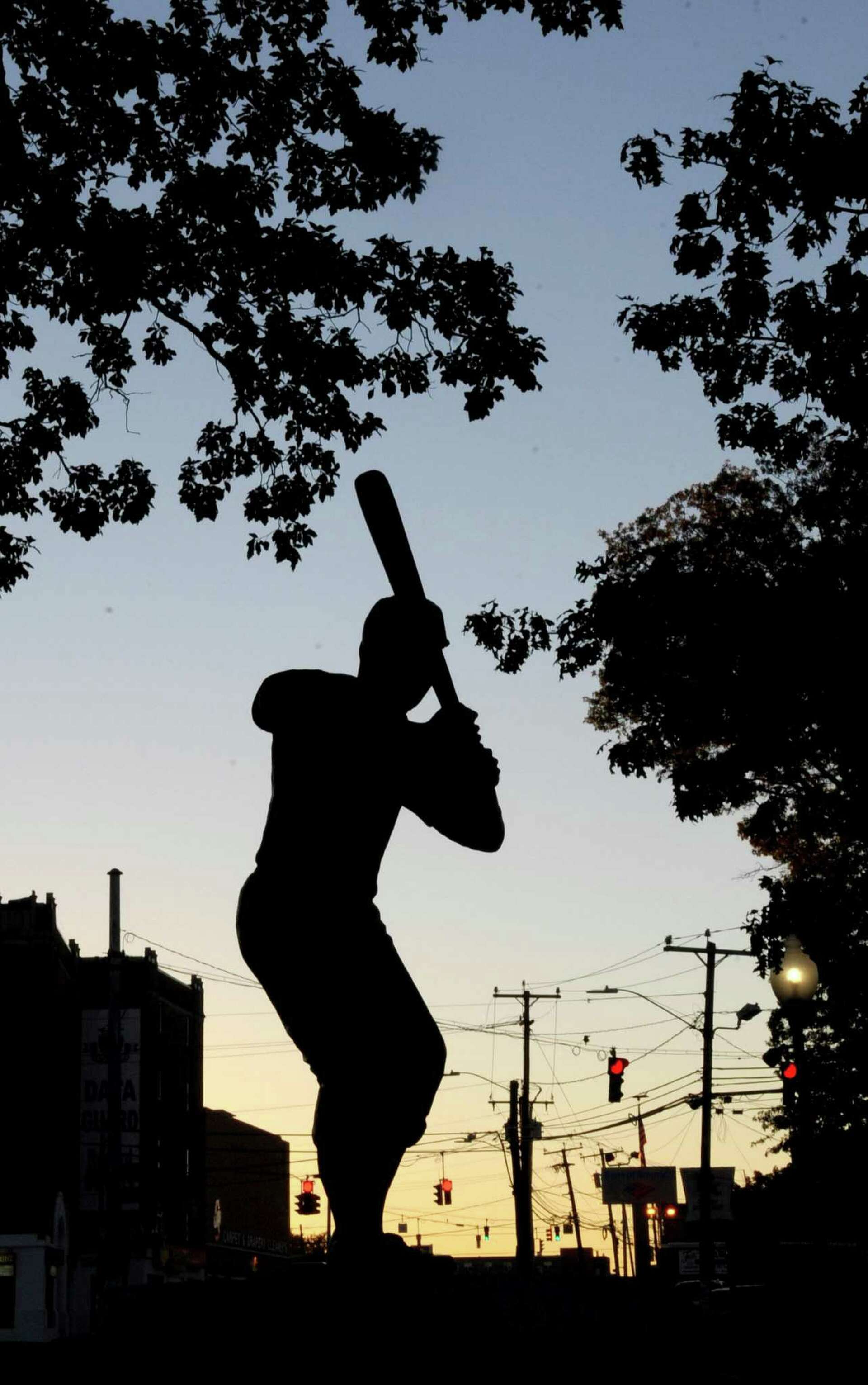 Ken Dixon: There's room in the Hartford lineup to honor Jackie