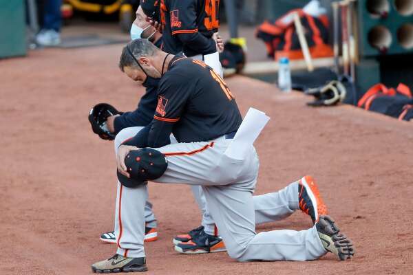 Giants' Gabe Kapler, several players take knee during national ...