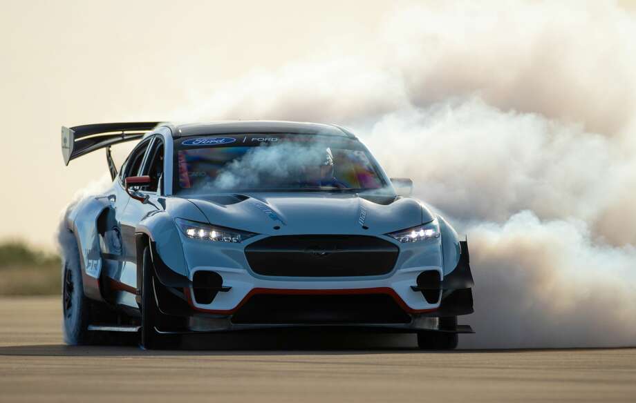 Ford Gears Up To Show What 1 400 Hp Mach E Can Do On A Track Houston Chronicle