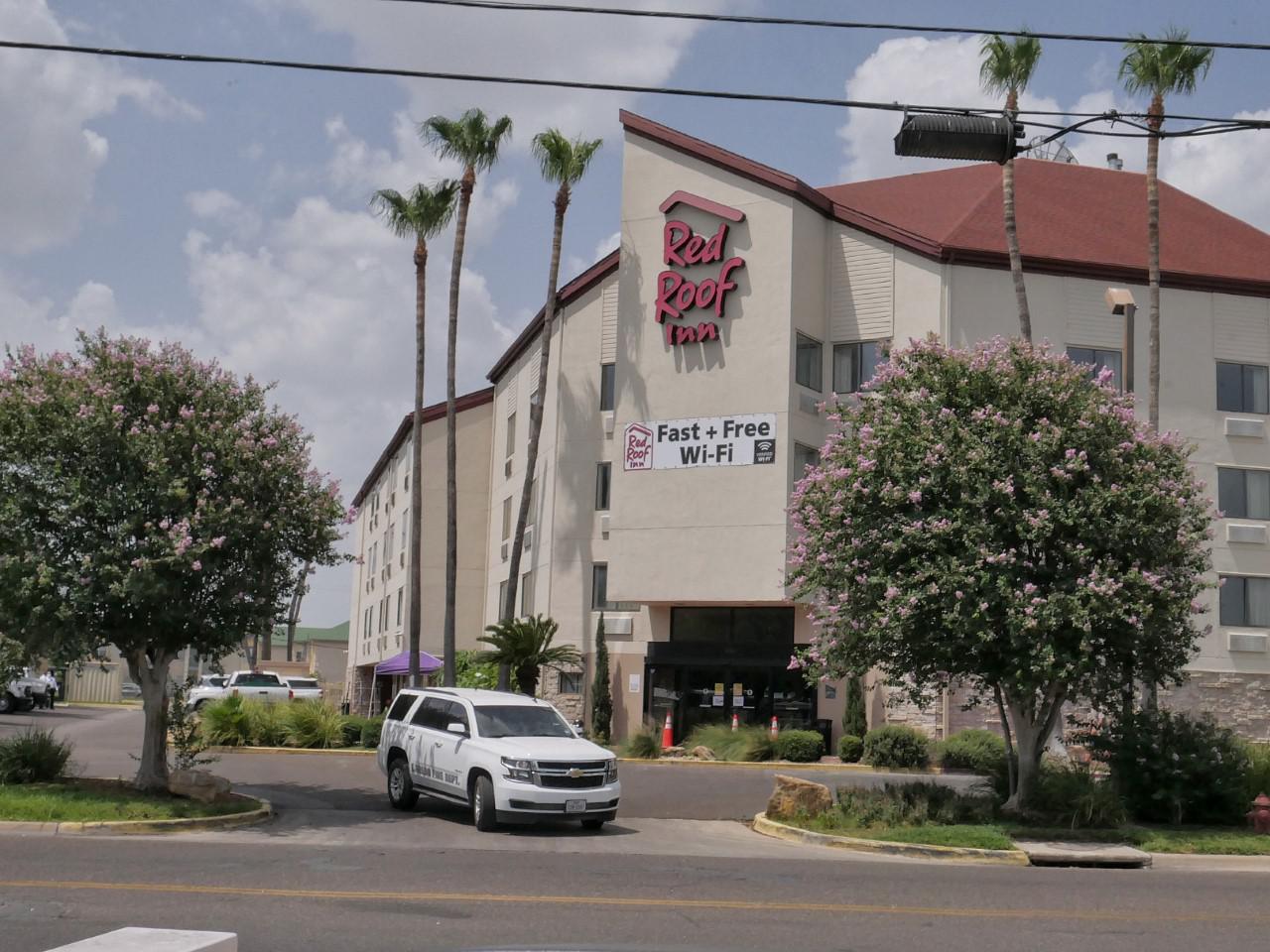 Laredo S Red Roof Inn Treating Coronavirus Only Has 5 Patients 140 Workers Laredo Morning Times