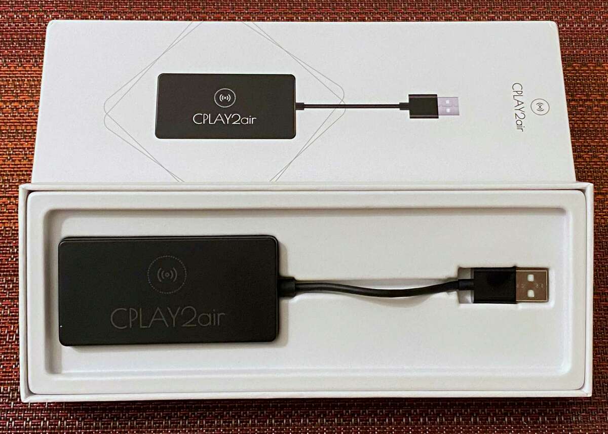 Wireless Apple CarPlay adapter is cool - once you get it working