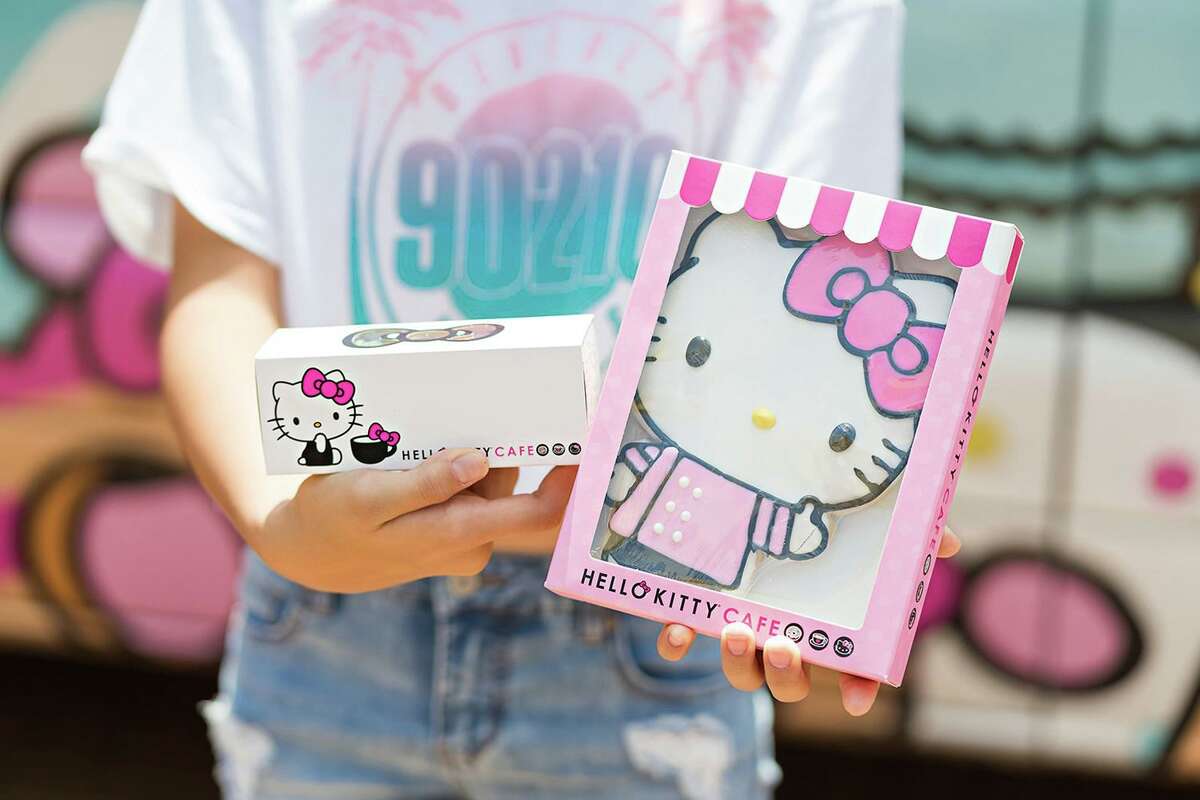 Hello Kitty Cafe Truck