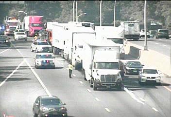 I-95 lanes reopen after accident of 2 tractor-trailer trucks
