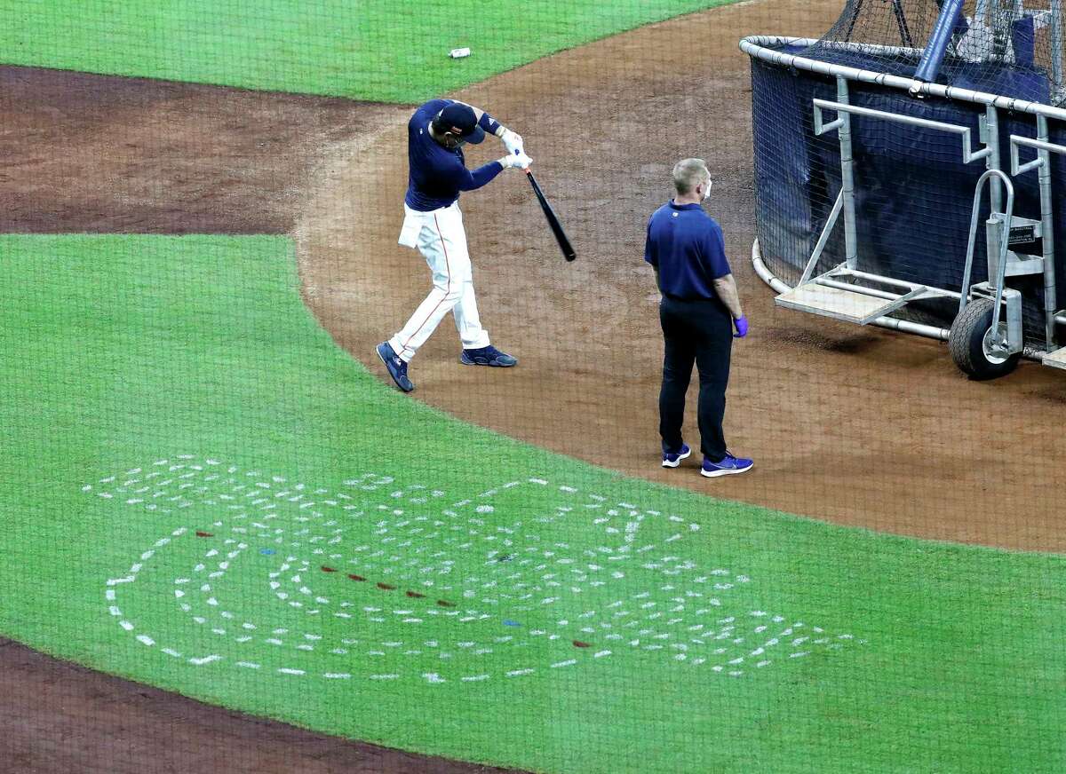 First look at fans' cardboard cutouts in Astros' Crawford Boxes