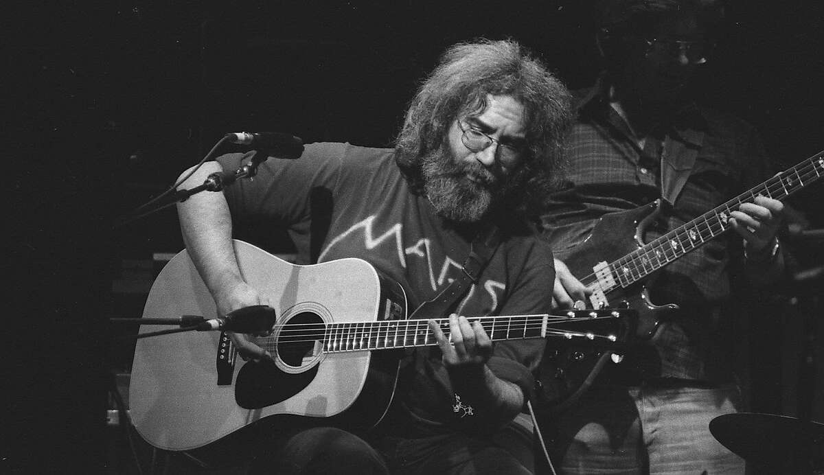 Jerry Garcia: See Rare Photos Of The Grateful Dead Legend From The ...