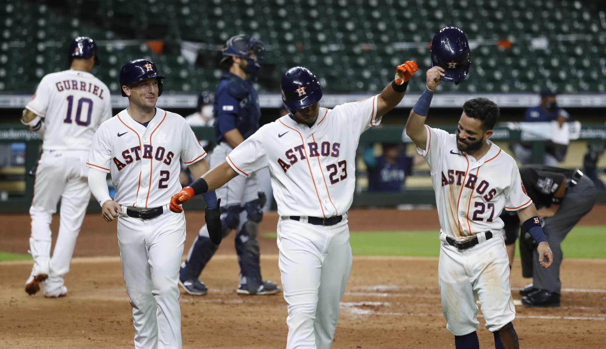 astros wearing blm shirts