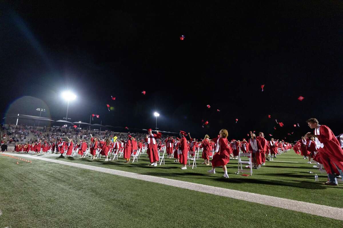 Atascocita grads encouraged to ‘take on life bravely and boldly, as