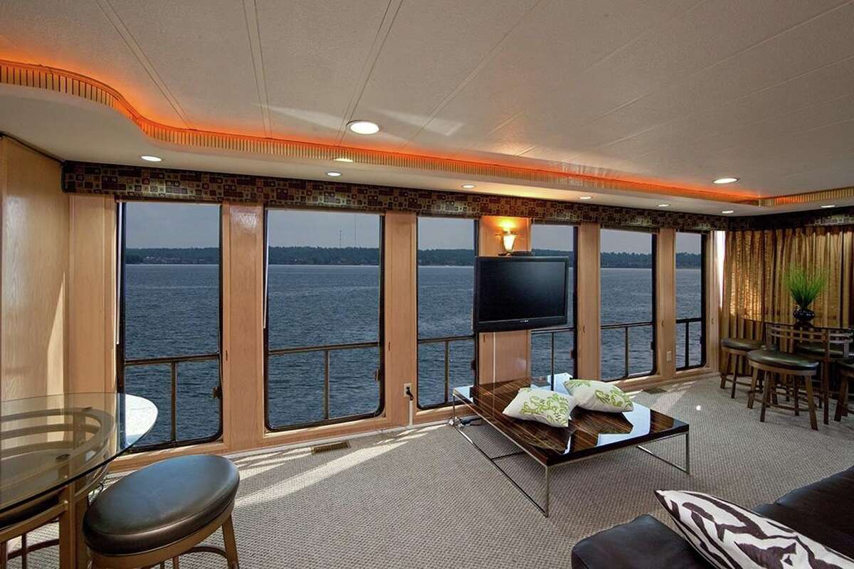 Margaritaville on Lake Conroe plans yacht tours