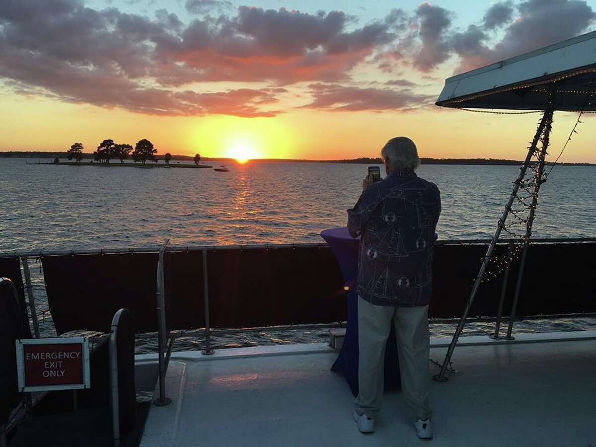 Margaritaville on Lake Conroe plans yacht tours