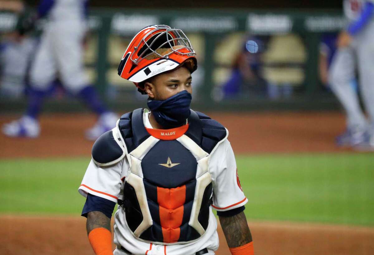 Benches clear as Dodgers beat Astros