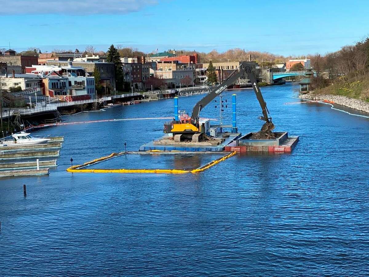 what is remedation dredging