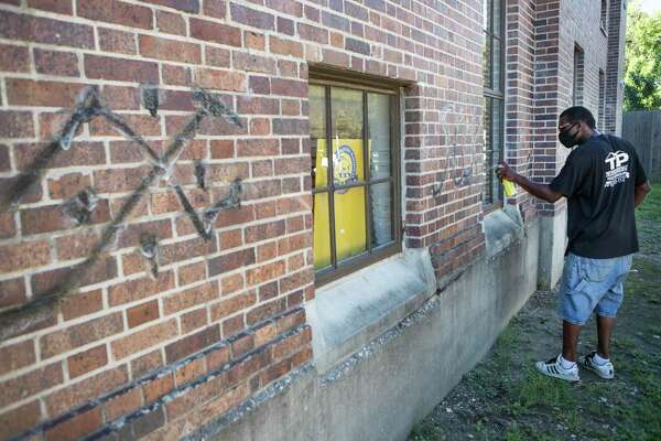 Vandals Spray Paint Crude Swastika Other Markings On Houston S Buffalo Soldiers Museum Houstonchronicle Com