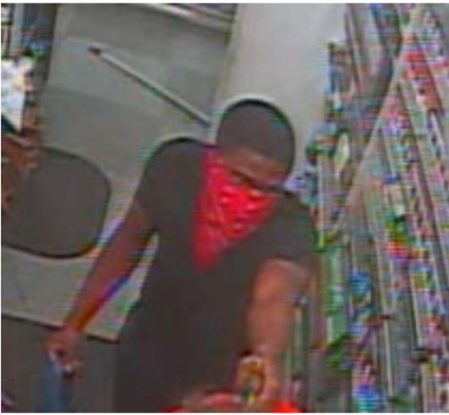 Garden Ridge police searching for man who shot, killed Cibolo ...