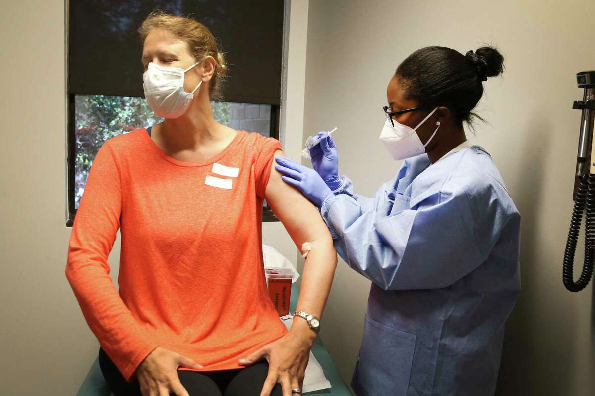 Updates: COVID vaccine rollout in San Antonio