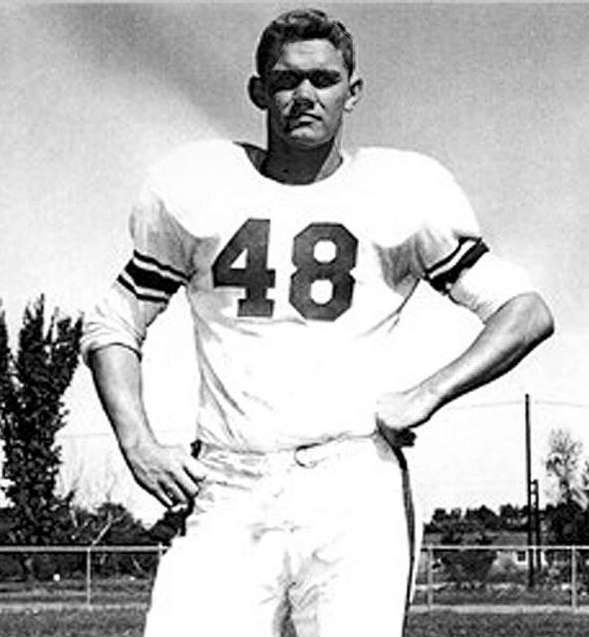 Former Alton, Granite City, EA-WR and West Frankfort football coach Wayne Williams was a standout football and baseball player at SIU Carbondale and is in the Salukis Hall of Fame. Williams died Friday evening at age 85.