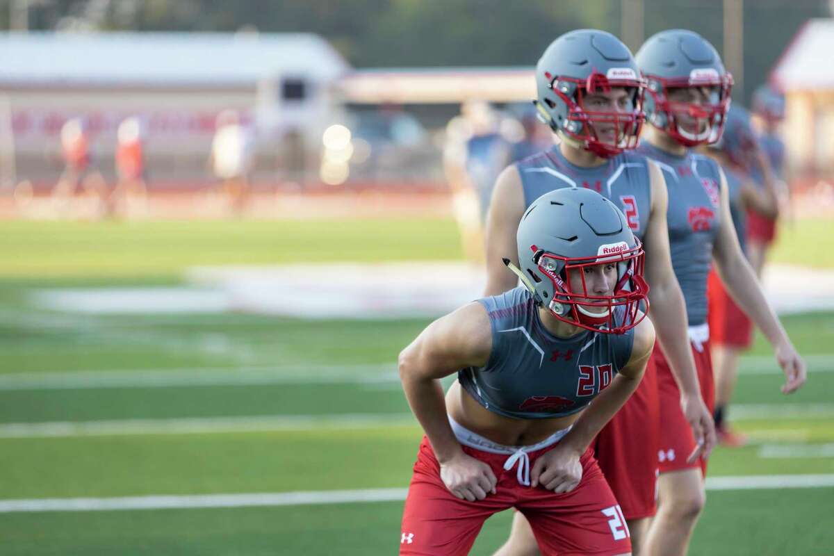 As COVID 19 Spreads Texas High Schools Begin Football Practice