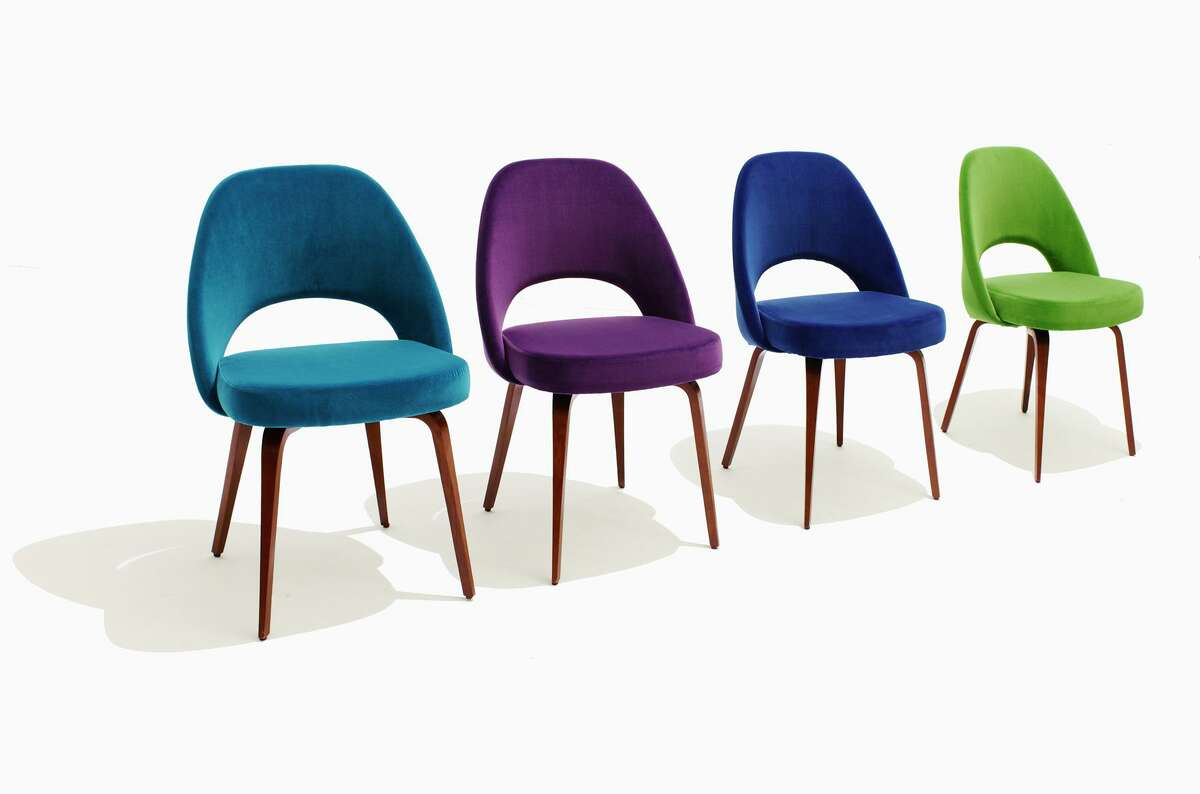 The right dining chairs make the room