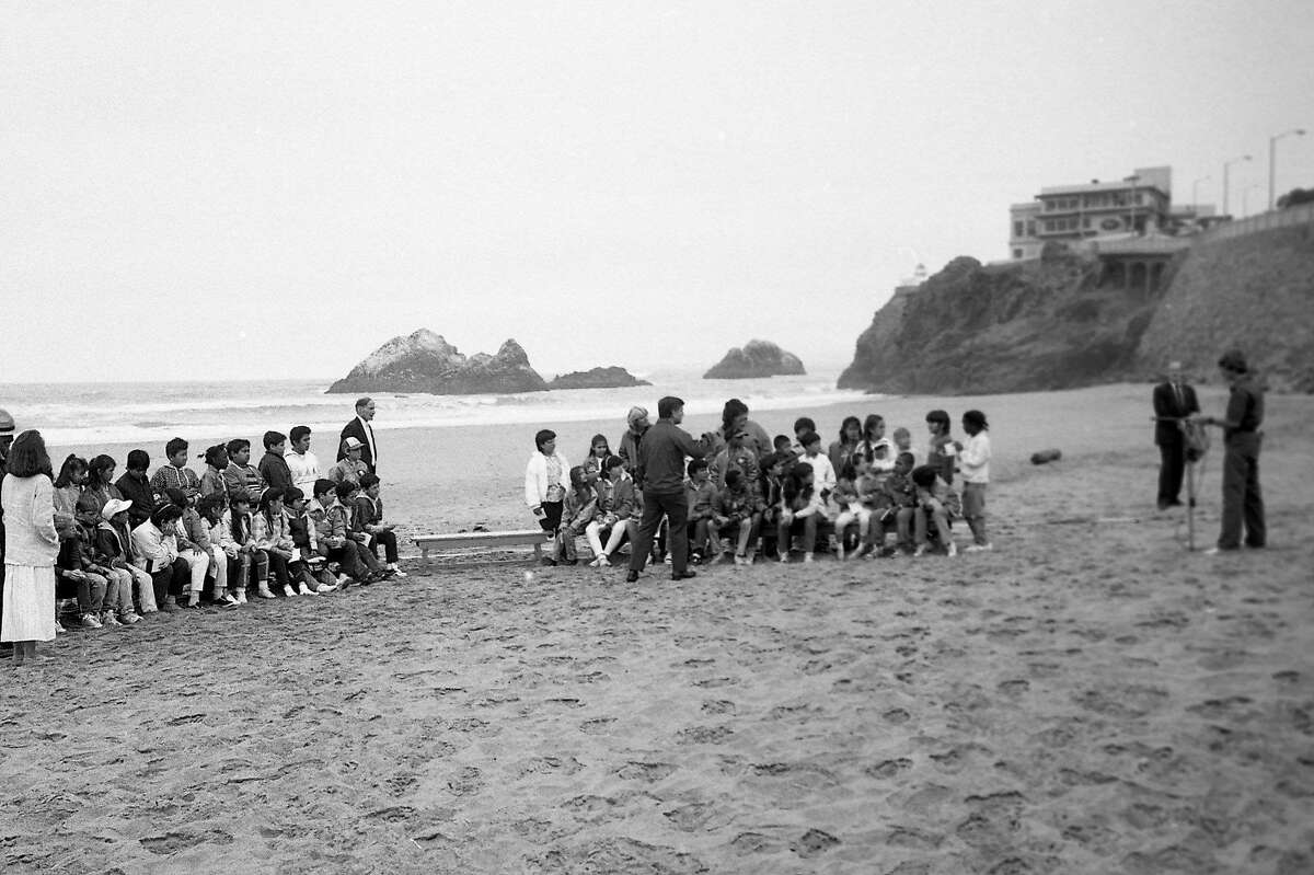 Cliff House: A century of photos of the many lives of an SF icon