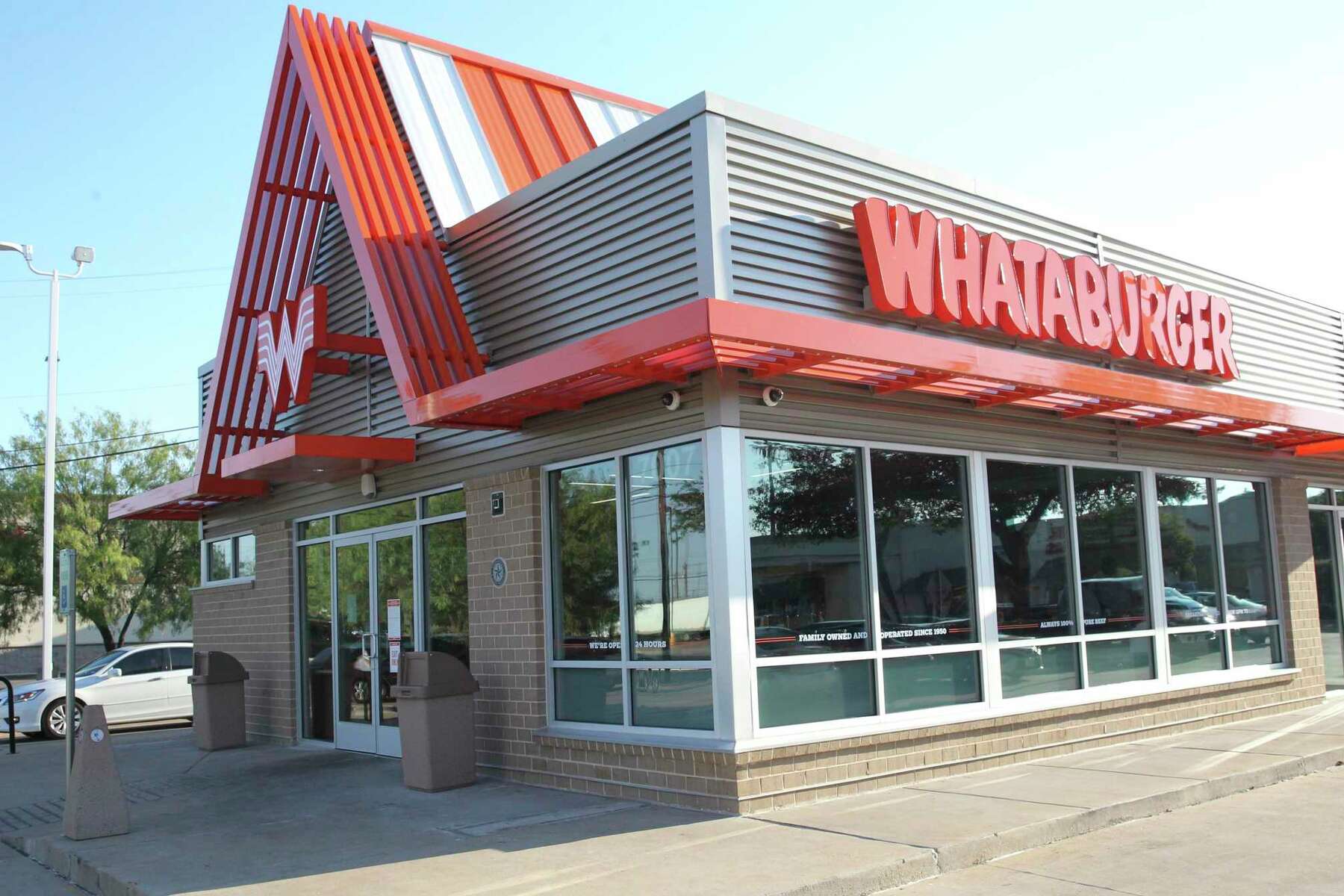 Whataburger thanks employees with $90 million in bonuses