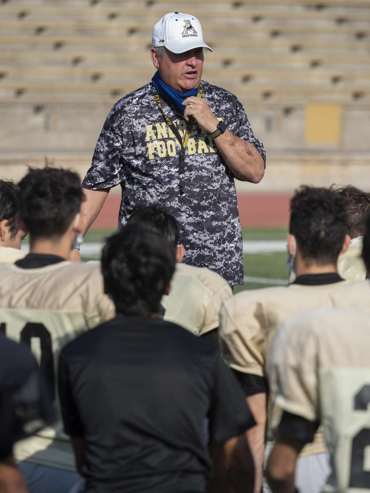 HS FOOTBALL: Ralph Mason retiring as Andrews football coachAD