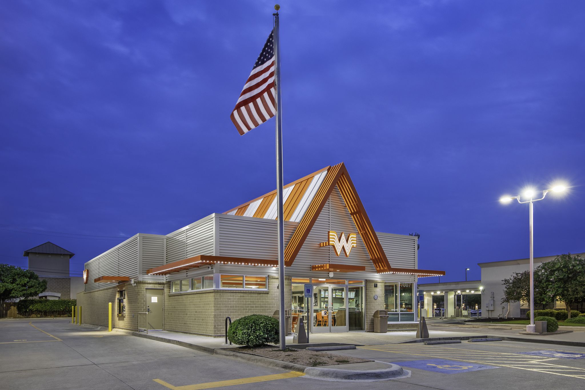 Whataburger serves more than 90 million in bonuses to dedicated